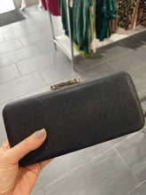 Shimmer Clutch