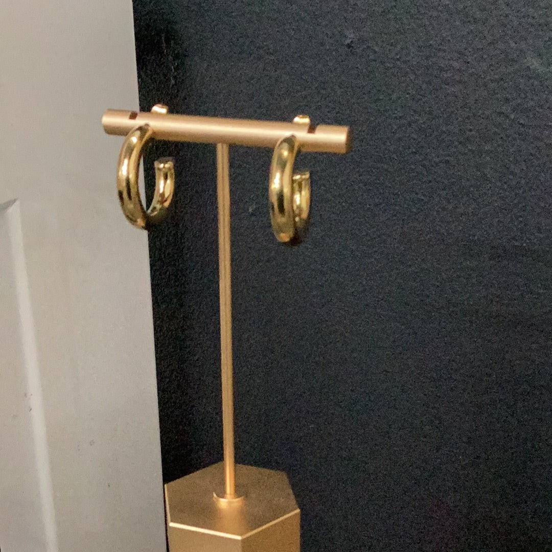 Solid gold hoops